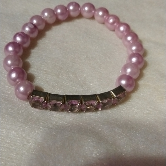 Girls lavender purple bracelet stretch NWT (sku 681) - Picture 4 of 7